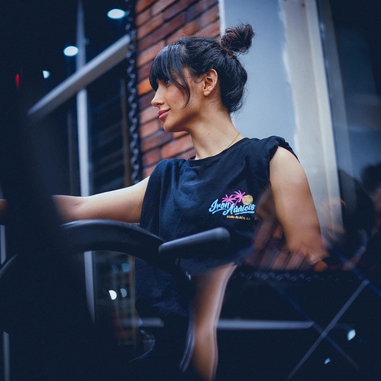 V-Neck Essential Tee